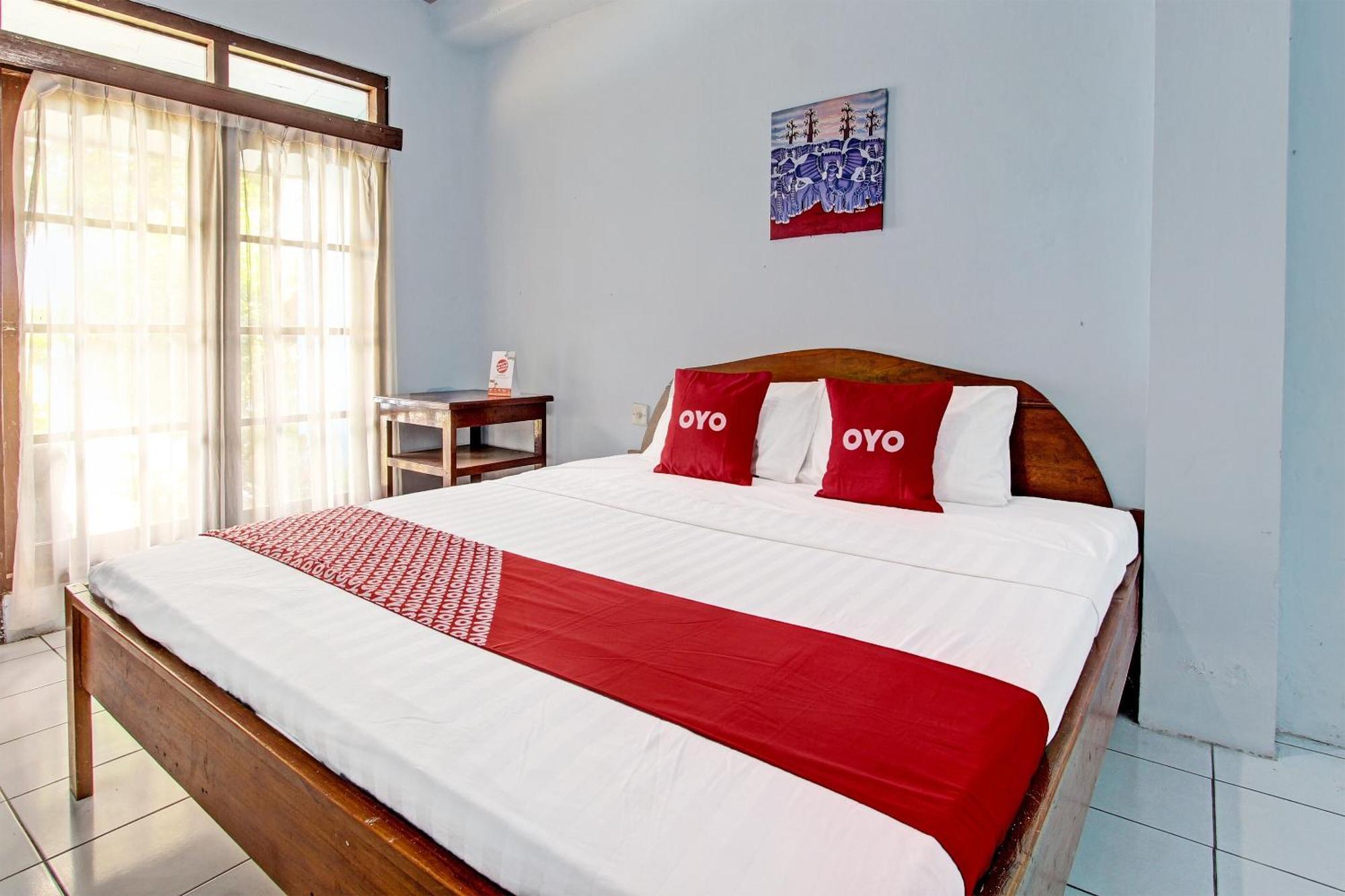 Capital O 91644 Loka Hause Hotel Salatiga Exterior photo