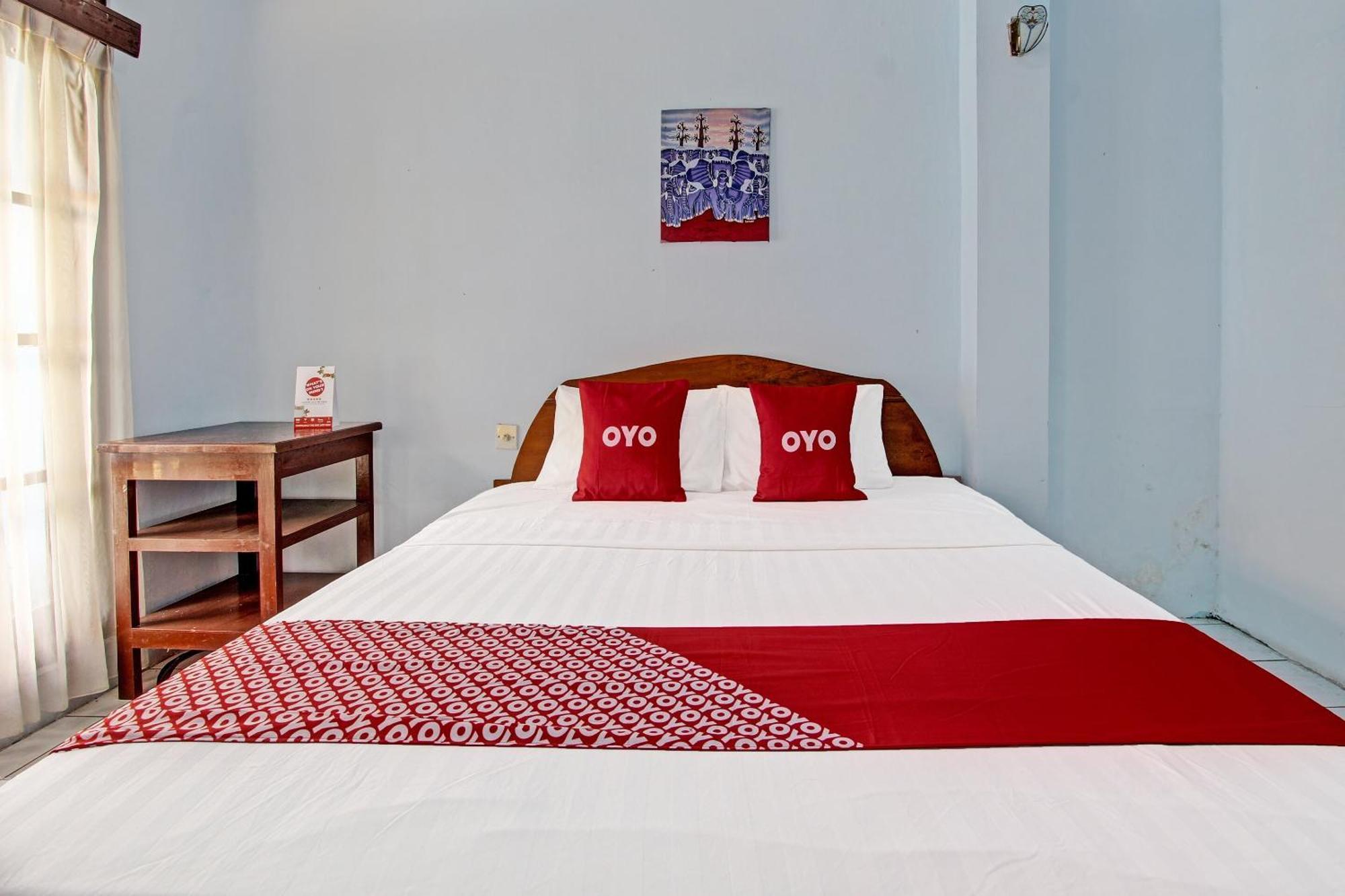 Capital O 91644 Loka Hause Hotel Salatiga Exterior photo